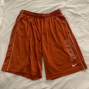 Men’s L Nike Texas Longhorns Basketball Shorts
